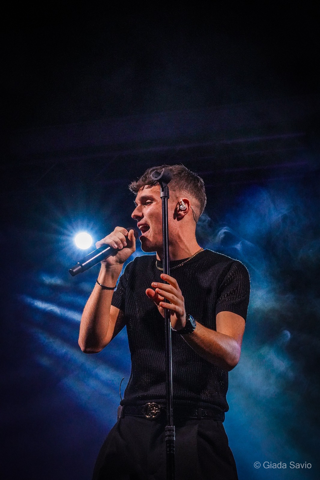 mengoni foto sito 2